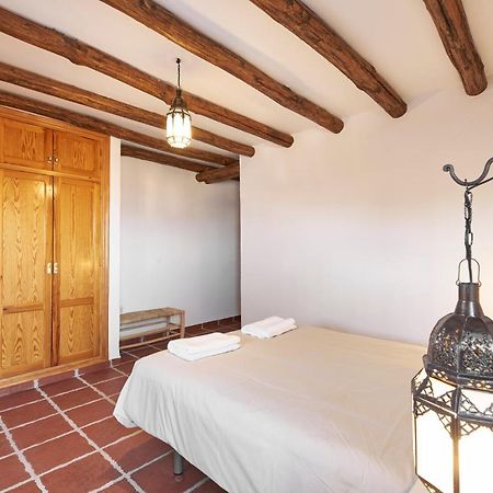 La Almunia De La Alpujarra Apartment Yegen Екстериор снимка