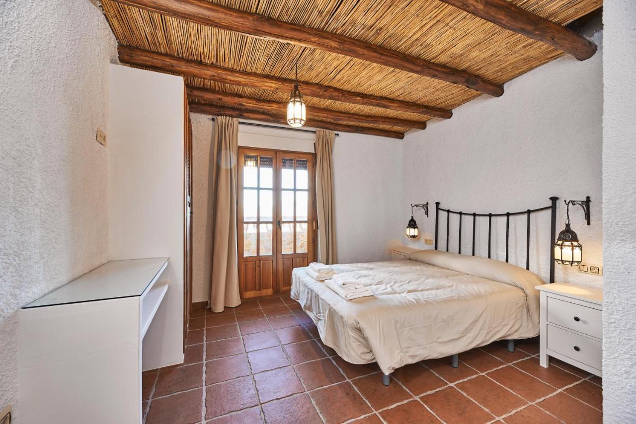 La Almunia De La Alpujarra Apartment Yegen Екстериор снимка