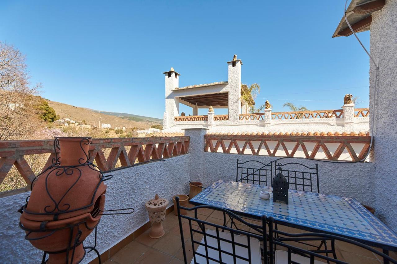 La Almunia De La Alpujarra Apartment Yegen Екстериор снимка
