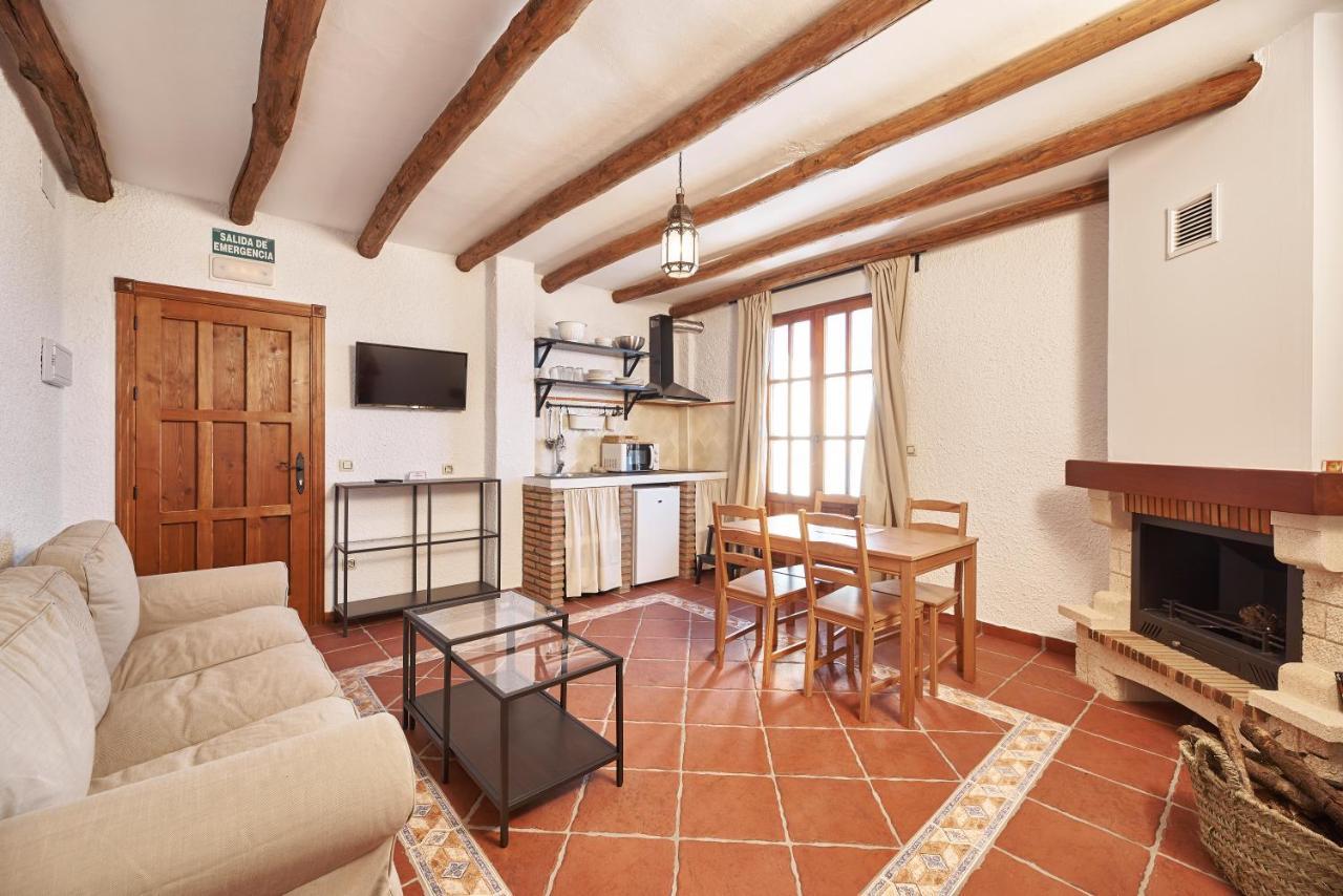 La Almunia De La Alpujarra Apartment Yegen Екстериор снимка
