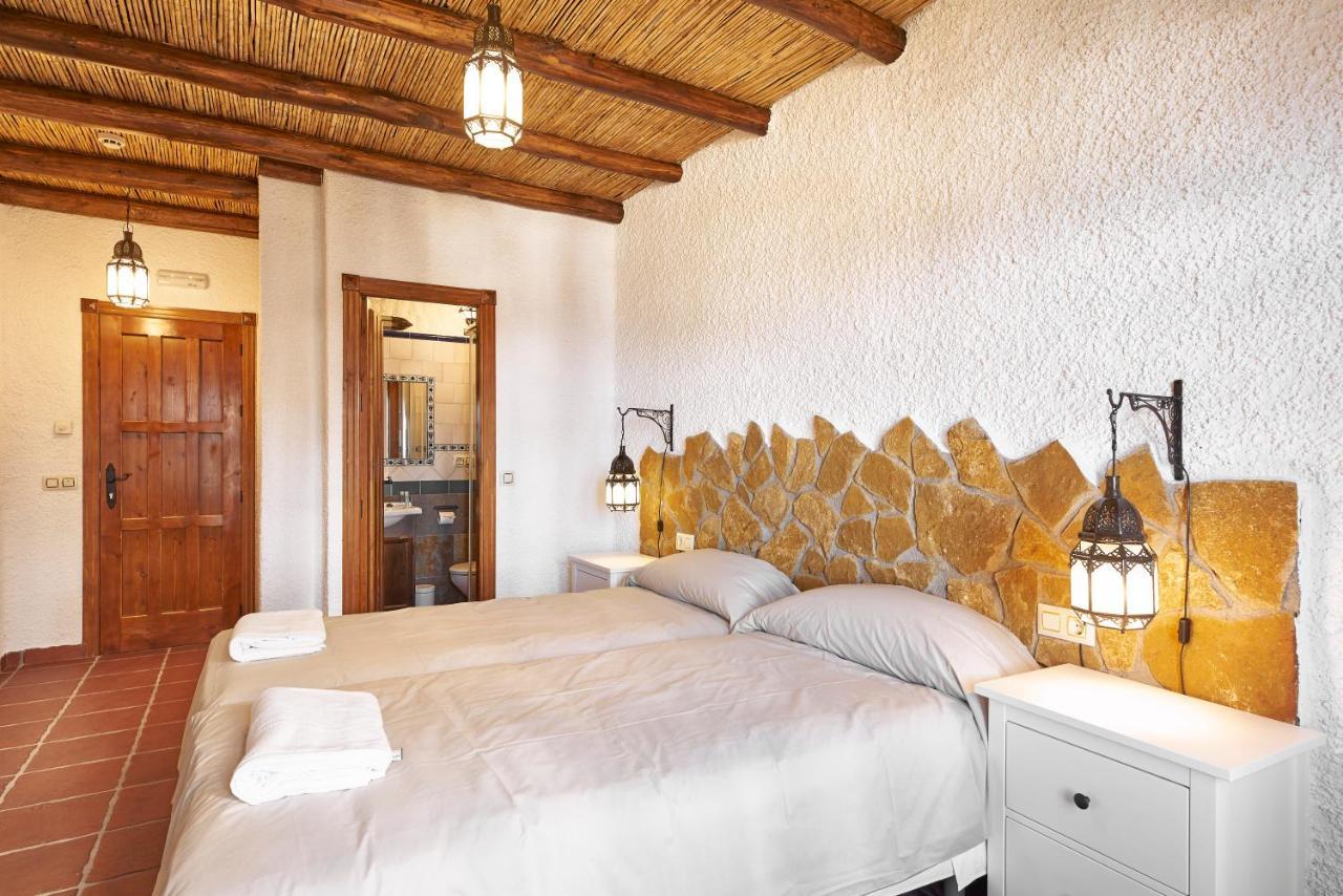 La Almunia De La Alpujarra Apartment Yegen Екстериор снимка