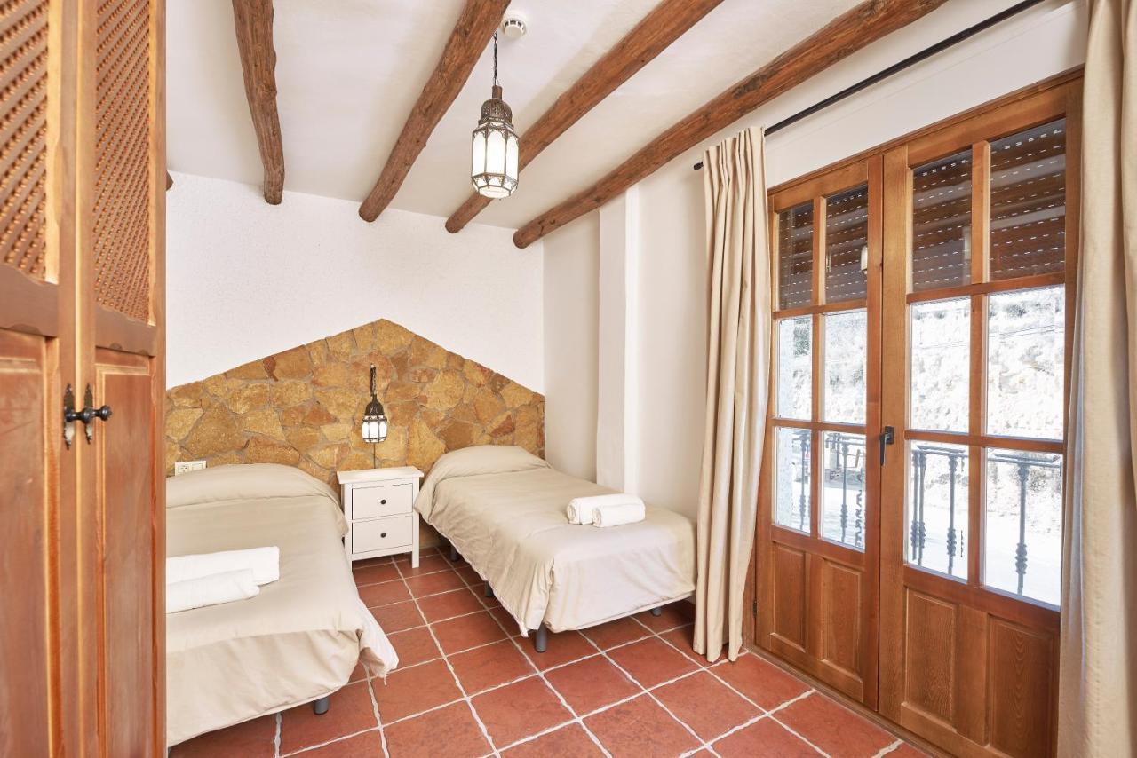 La Almunia De La Alpujarra Apartment Yegen Екстериор снимка